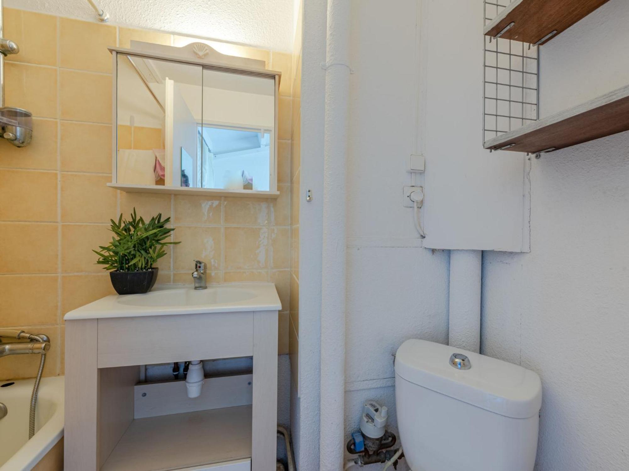 Apartment Marina 2-2 By Interhome Saint-Cyprien  Ngoại thất bức ảnh