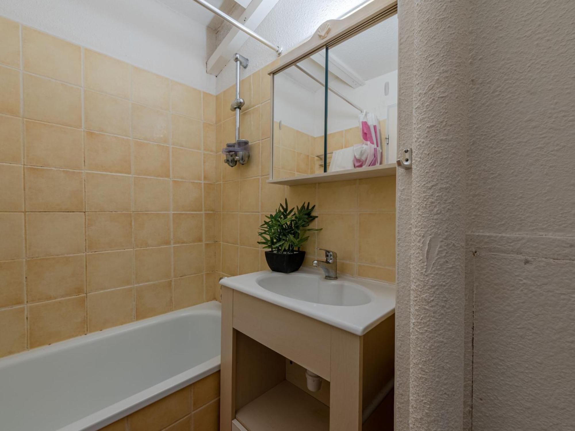 Apartment Marina 2-2 By Interhome Saint-Cyprien  Ngoại thất bức ảnh